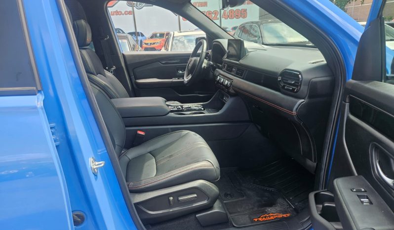 2025 Honda Pilot TrailSport AWD Low Mileage /LOADED /FINANCE ME! full