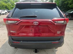 2020 Toyota RAV4 XLE AWD /Low Mileage /SUNROOF /FINANCE ME! full
