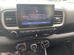 2021 Hyundai Venue Essential IVT Low Mileage /Heated Seats /FINANCE! full