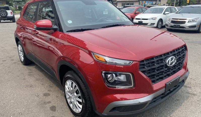 2021 Hyundai Venue Essential IVT Low Mileage /Heated Seats /FINANCE! full