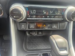2020 Toyota RAV4 XLE AWD /Low Mileage /SUNROOF /FINANCE ME! full