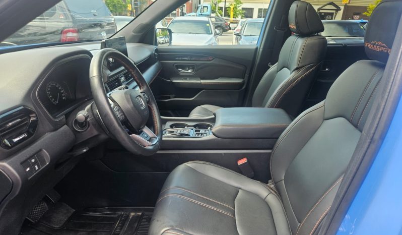 2025 Honda Pilot TrailSport AWD Low Mileage /LOADED /FINANCE ME! full
