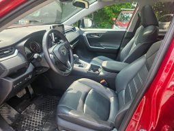 2020 Toyota RAV4 XLE AWD /Low Mileage /SUNROOF /FINANCE ME! full