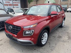 2021 Hyundai Venue Essential IVT Low Mileage /Heated Seats /FINANCE!
