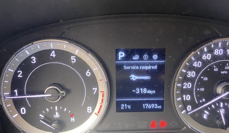 2021 Hyundai Venue Essential IVT Low Mileage /Heated Seats /FINANCE! full