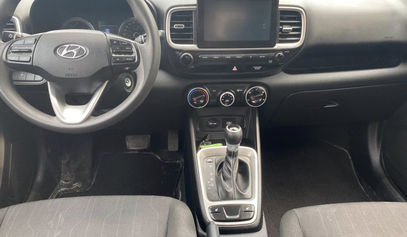 2021 Hyundai Venue Essential IVT Low Mileage /Heated Seats /FINANCE! full