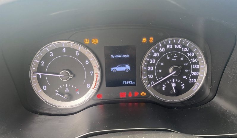 2021 Hyundai Venue Essential IVT Low Mileage /Heated Seats /FINANCE! full